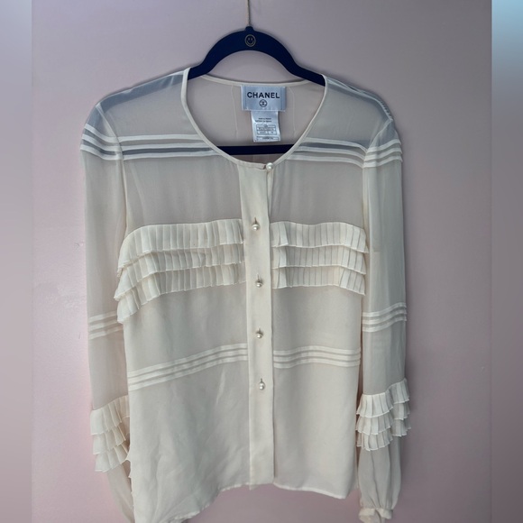 Authentic CHANEL 100% silk wide sleeve blouse 1996 spring collection - Picture 15 of 15